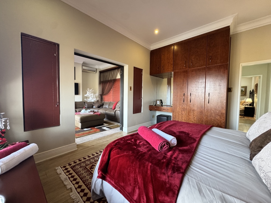 4 Bedroom Property for Sale in Wilkoppies North West